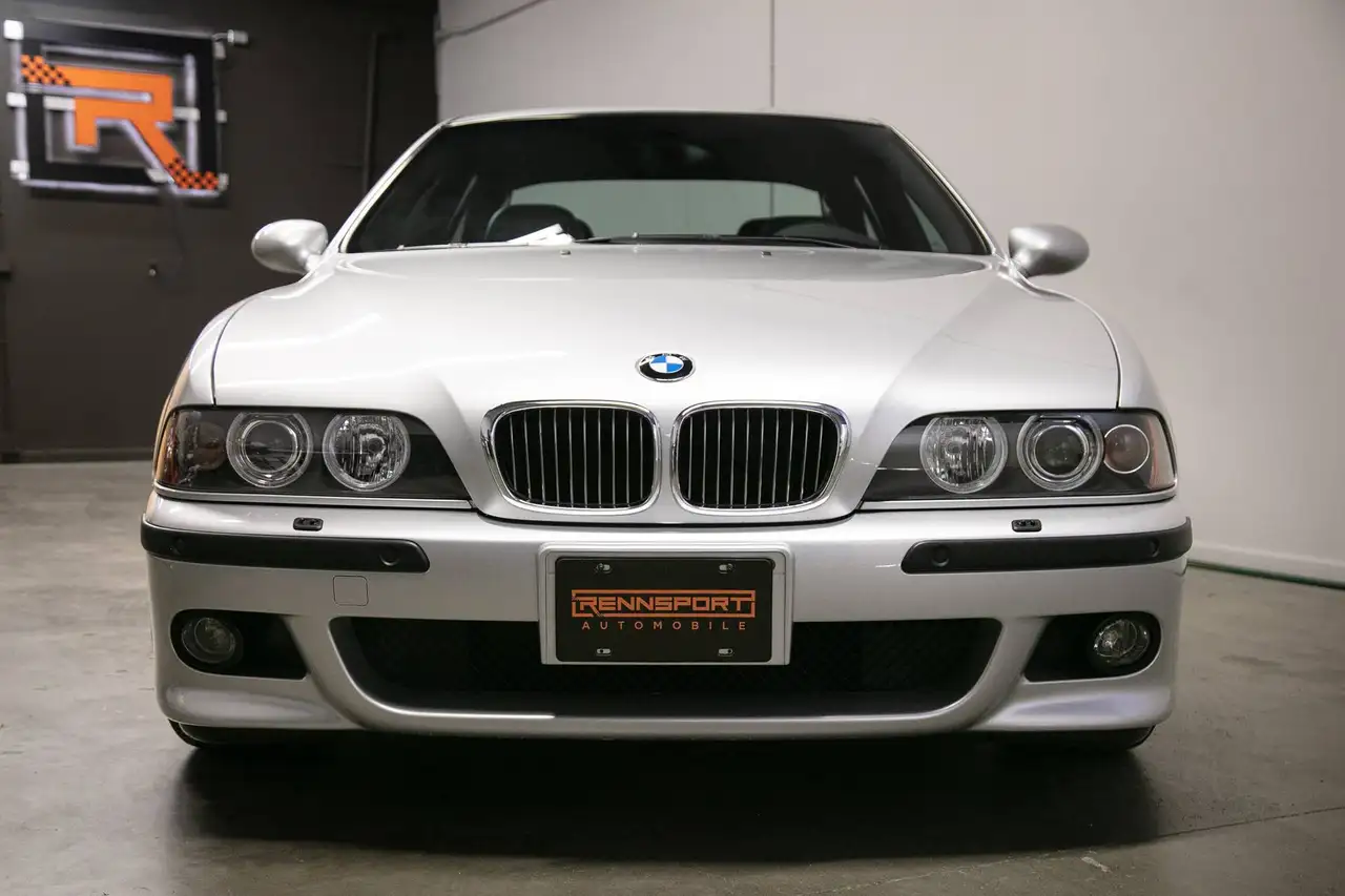 BMW 5 Series fotografie BMW 5 Series