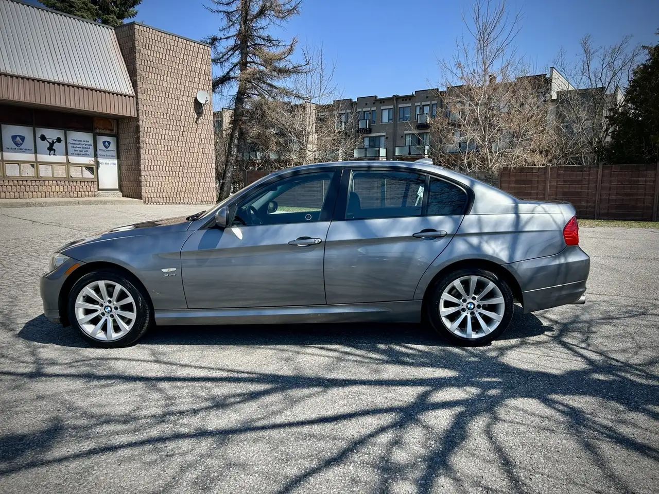 BMW 3 Series снимка BMW 3 Series
