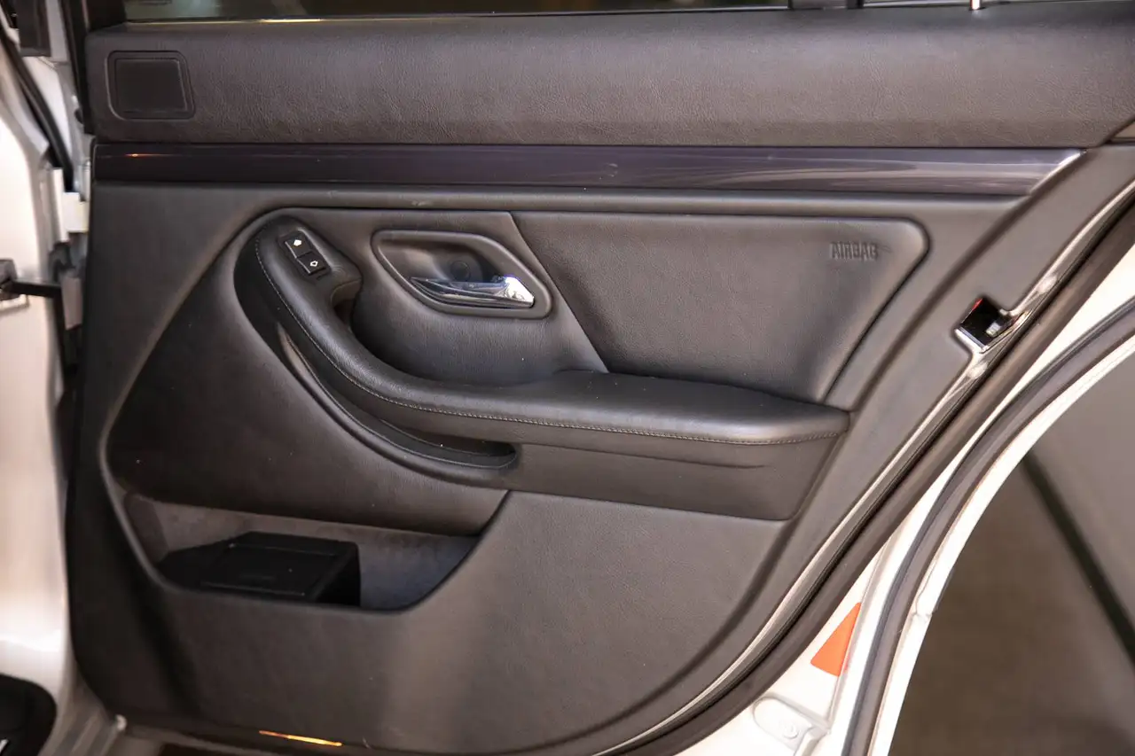 BMW 5 Series fotografie BMW 5 Series