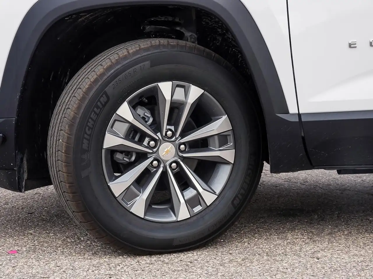 Chevrolet Equinox photo Chevrolet Equinox