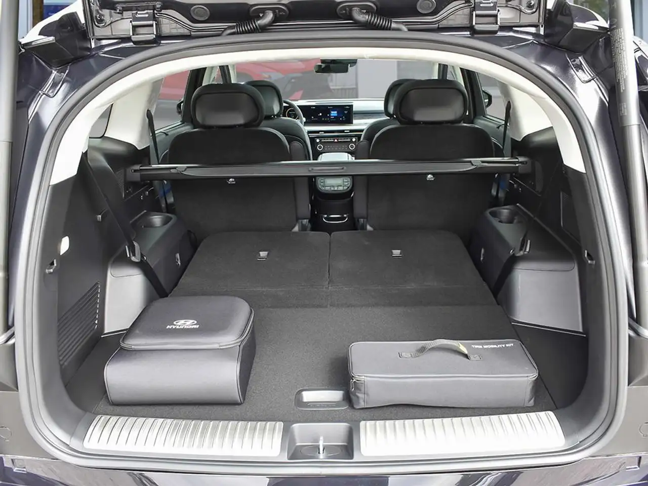 Hyundai IONIQ 9 снимка Hyundai IONIQ 9