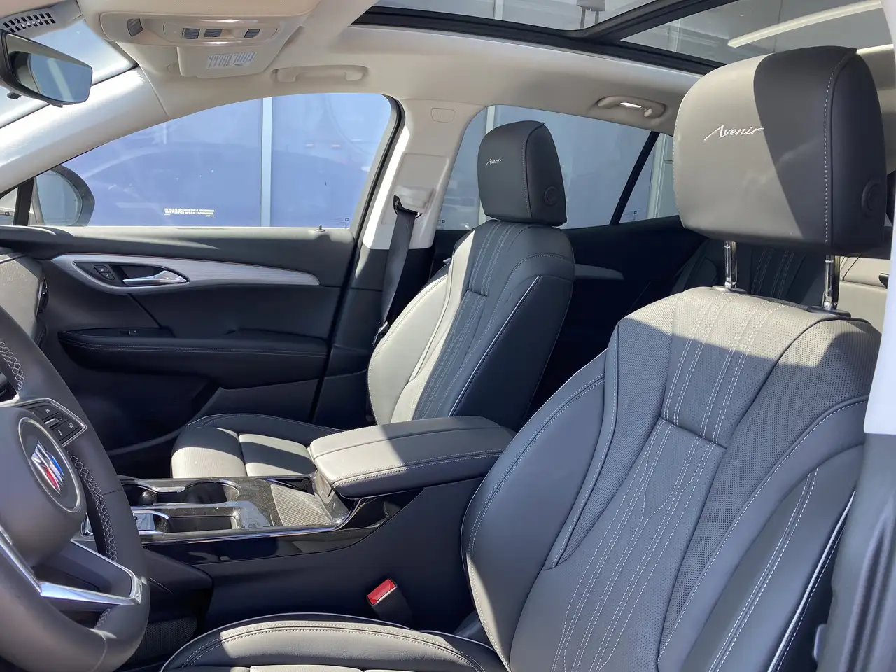Buick Envision photo Buick Envision