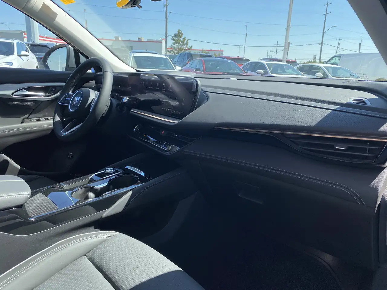 Buick Envision photo Buick Envision