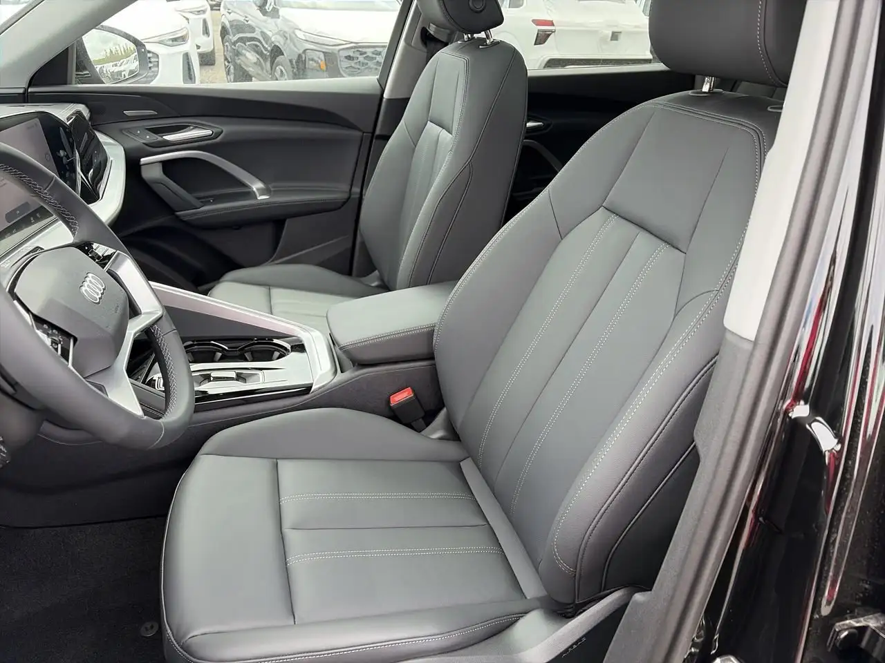 Audi Q5 photo Audi Q5