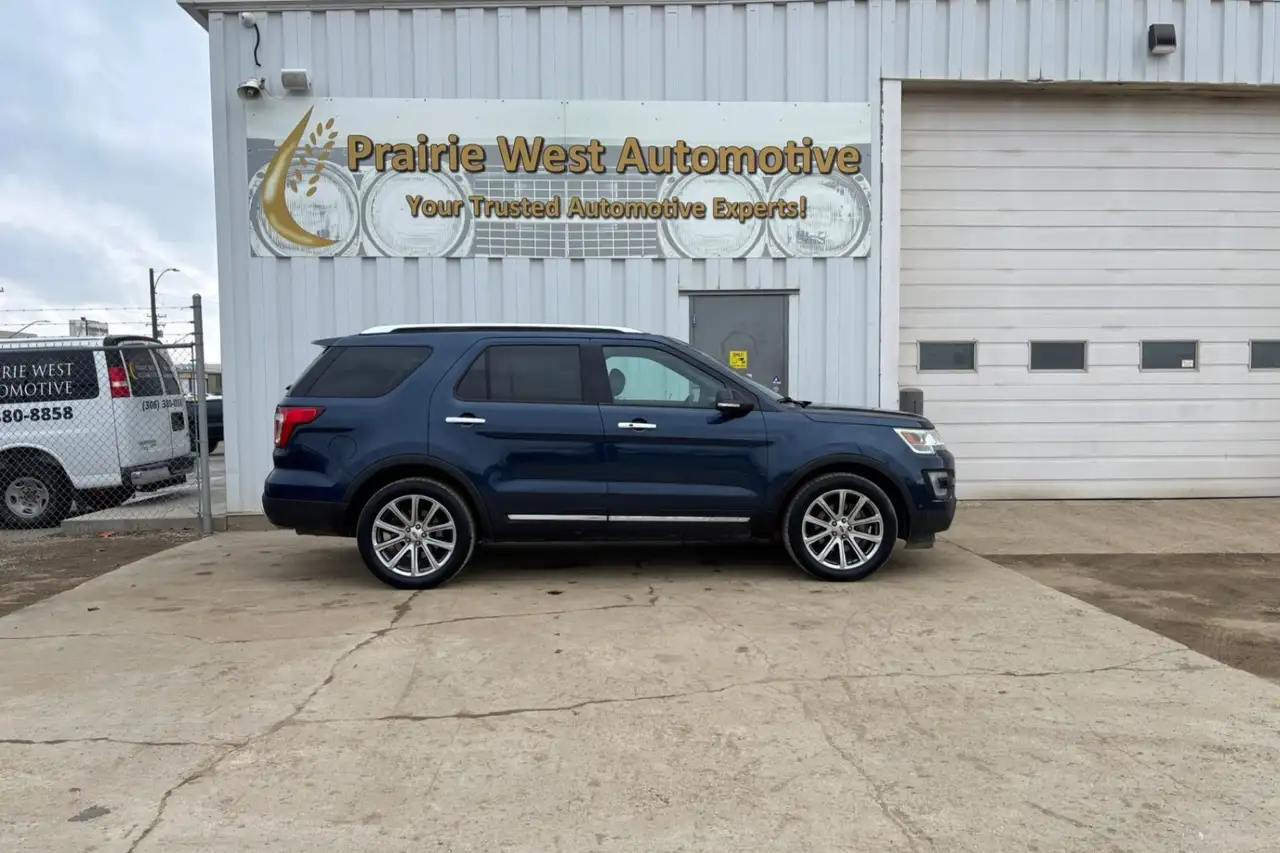 Ford Explorer photo Ford Explorer