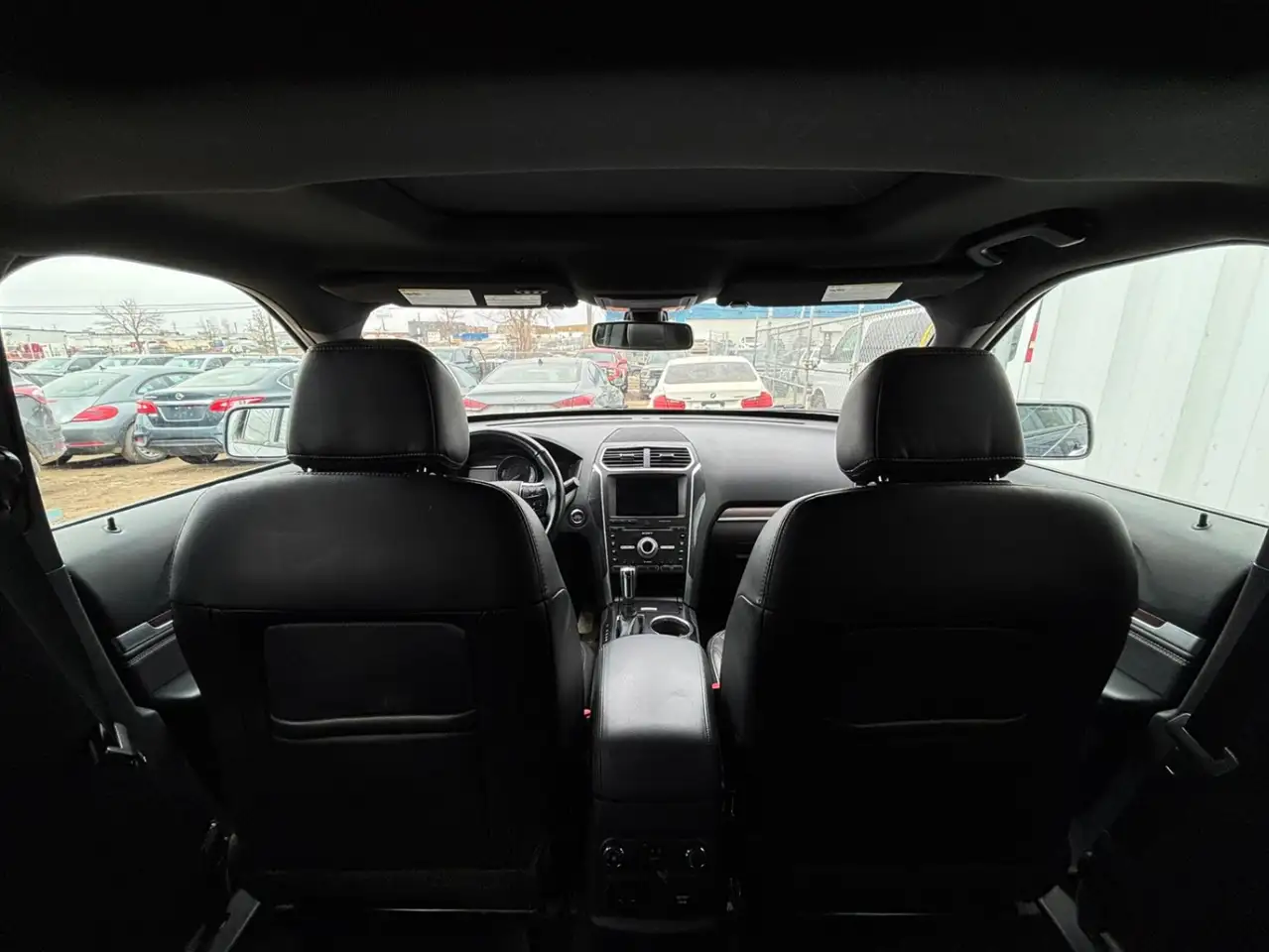 Ford Explorer photo Ford Explorer