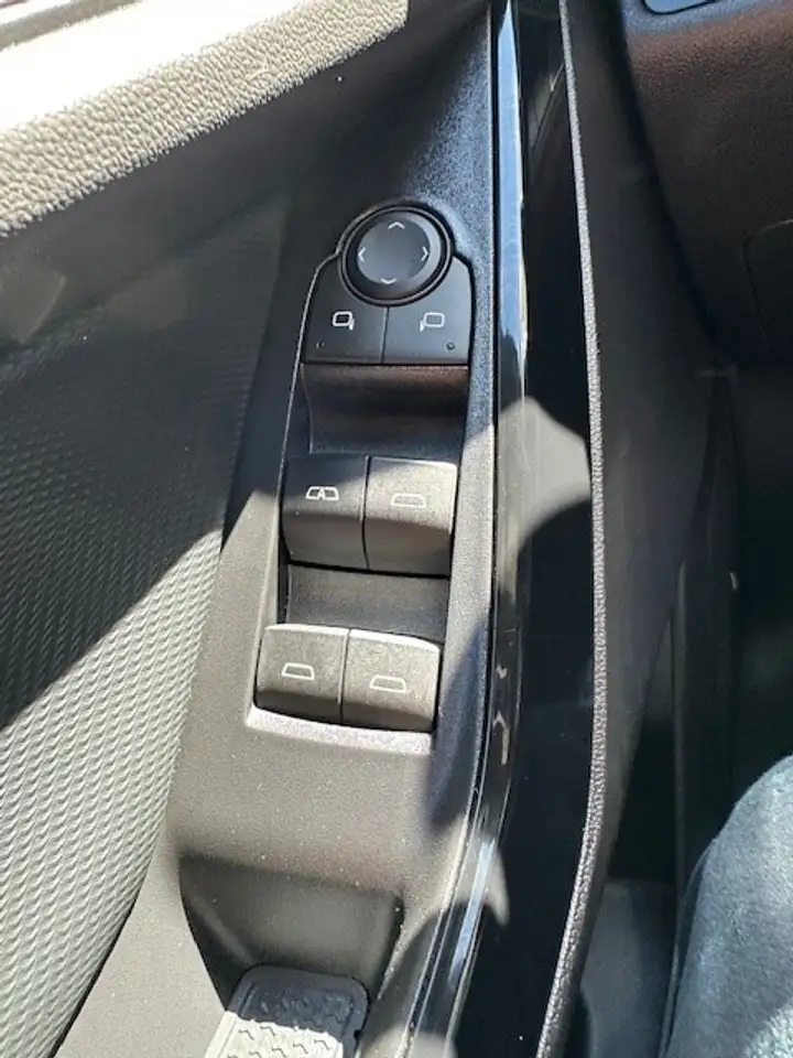 Chevrolet Equinox photo Chevrolet Equinox