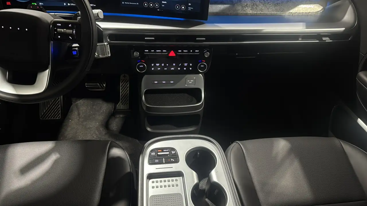 Hyundai IONIQ 9 снимка Hyundai IONIQ 9