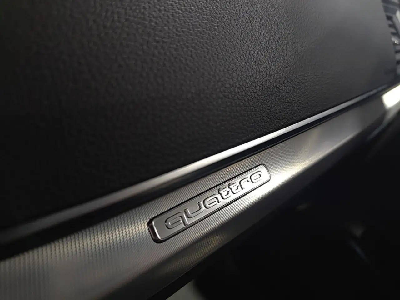 Audi Q5 снимка Audi Q5