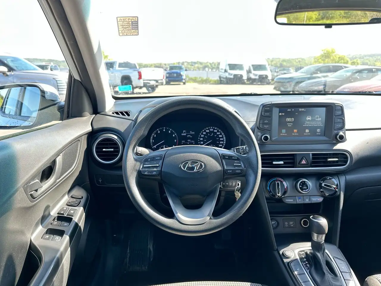Hyundai KONA снимка Hyundai KONA
