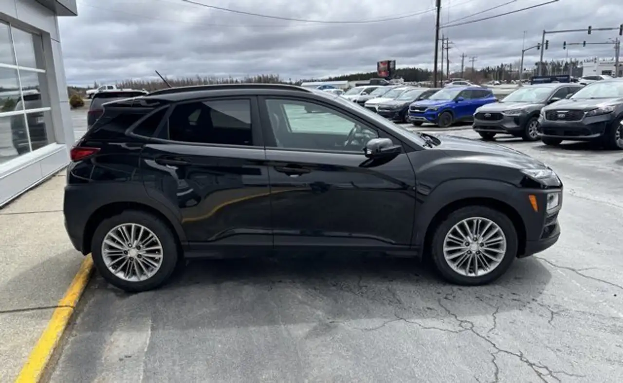 Hyundai KONA снимка Hyundai KONA