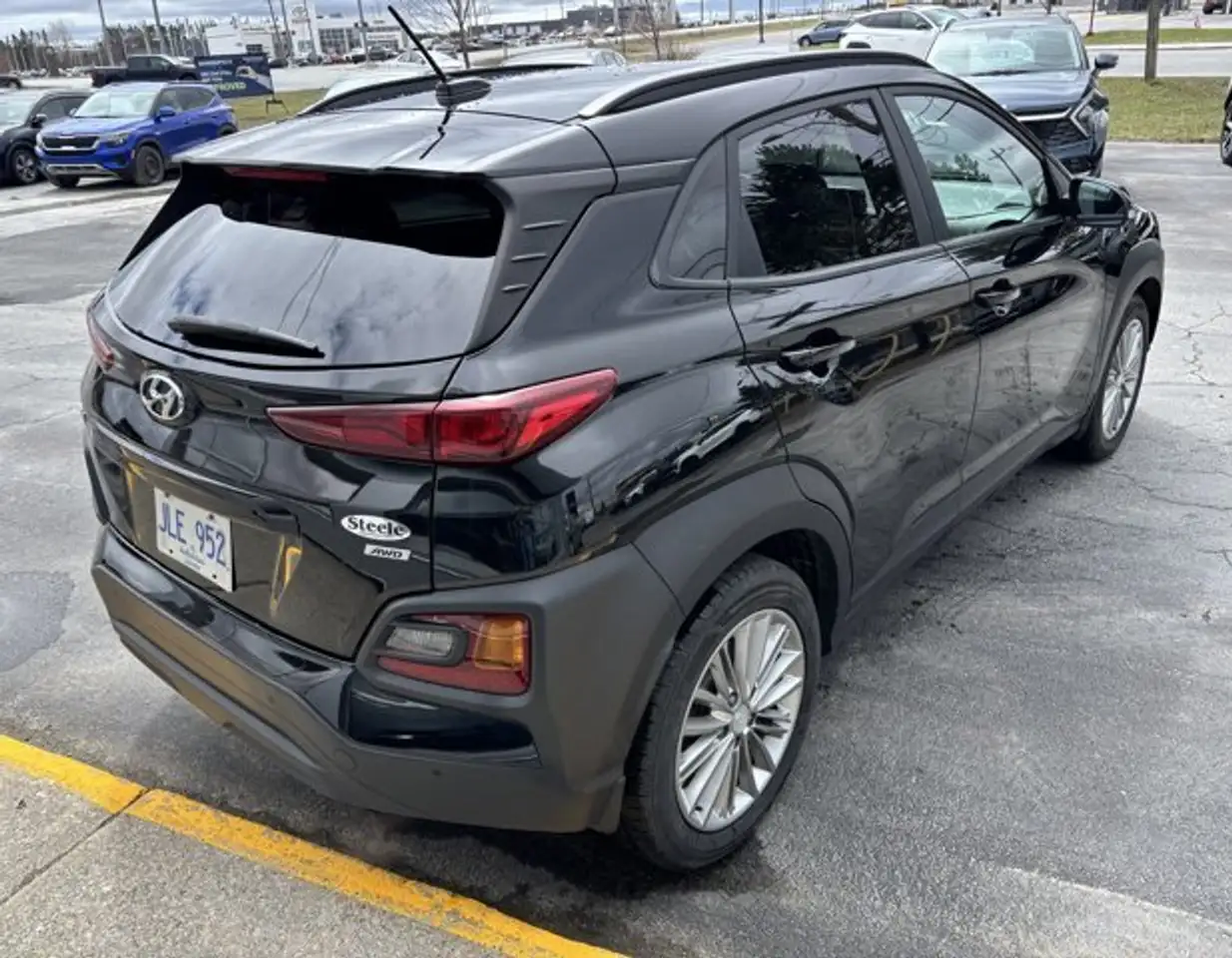 Hyundai KONA снимка Hyundai KONA