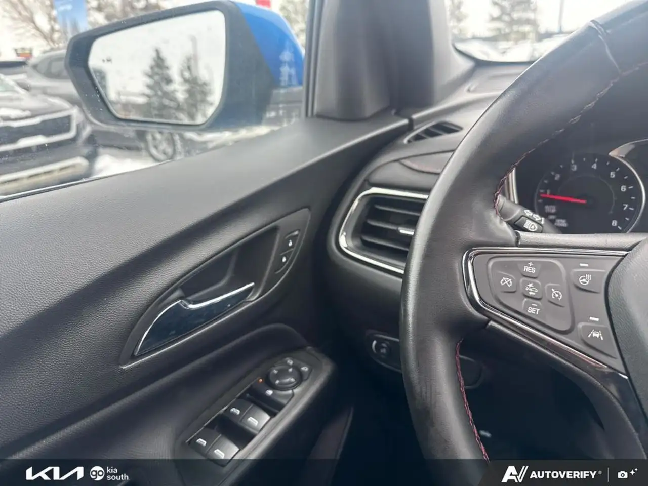 Chevrolet Equinox photo Chevrolet Equinox