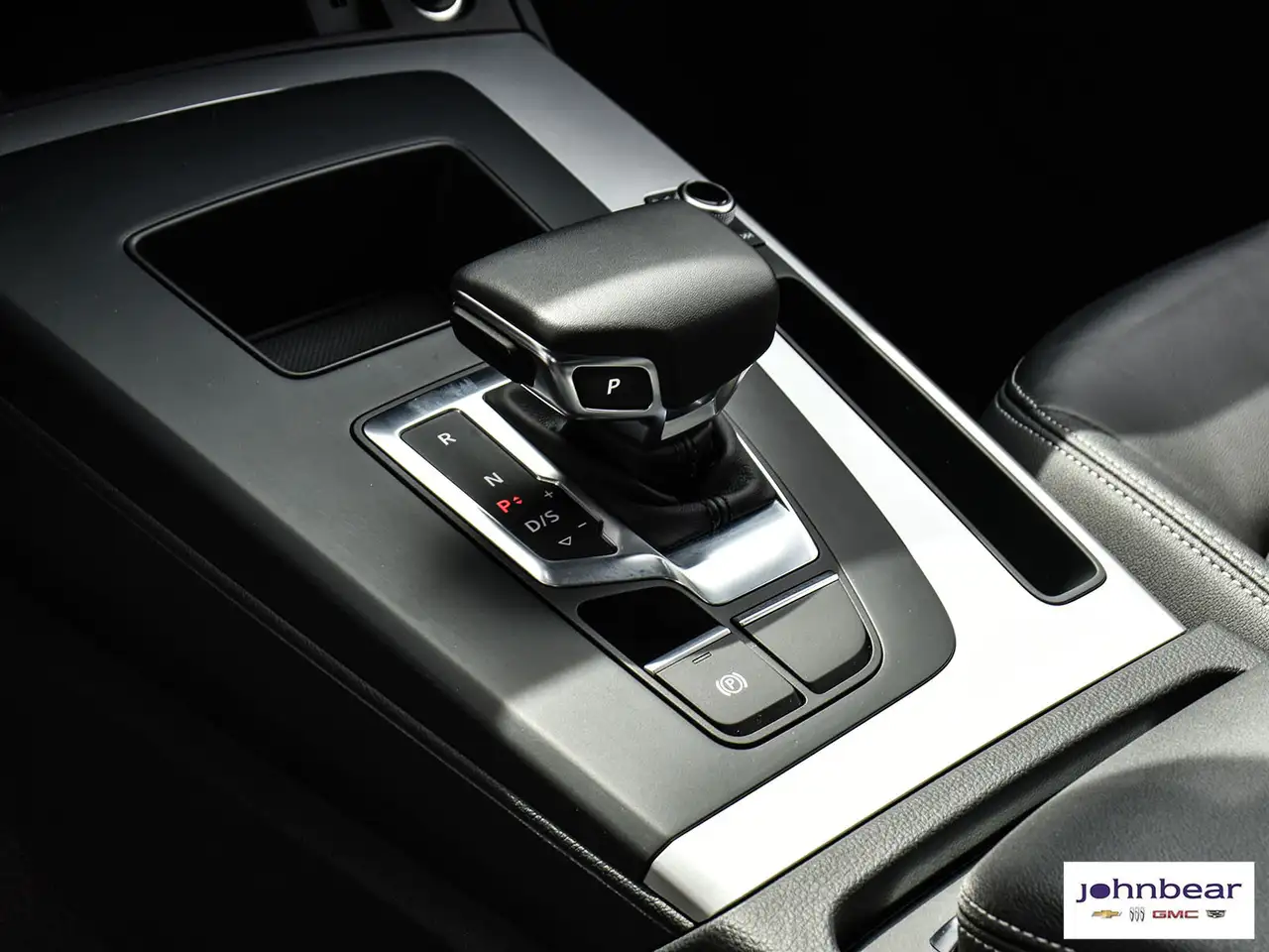 Audi Q5 снимка Audi Q5