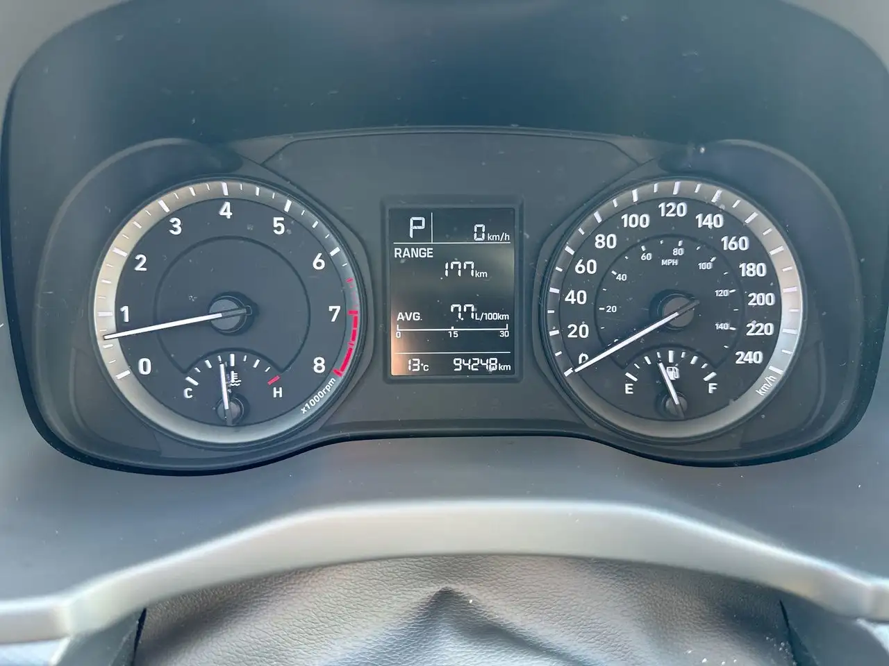 Hyundai KONA снимка Hyundai KONA