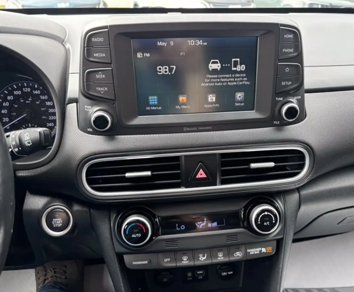 Hyundai KONA снимка Hyundai KONA