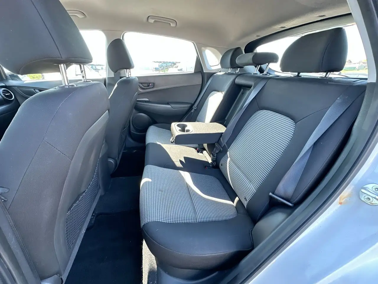 Hyundai KONA снимка Hyundai KONA