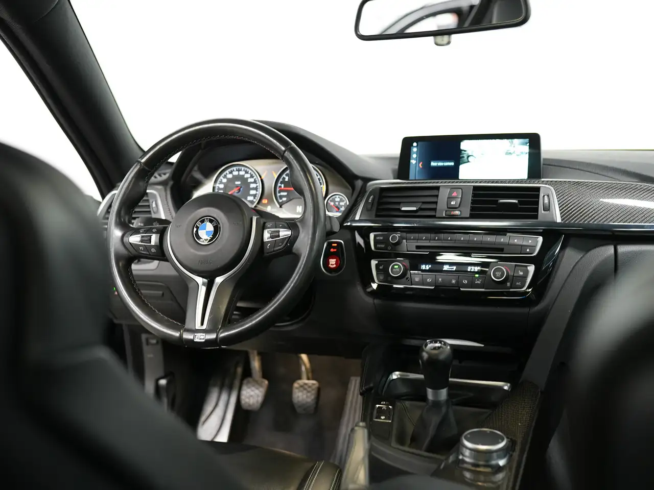 BMW M4 снимка BMW M4