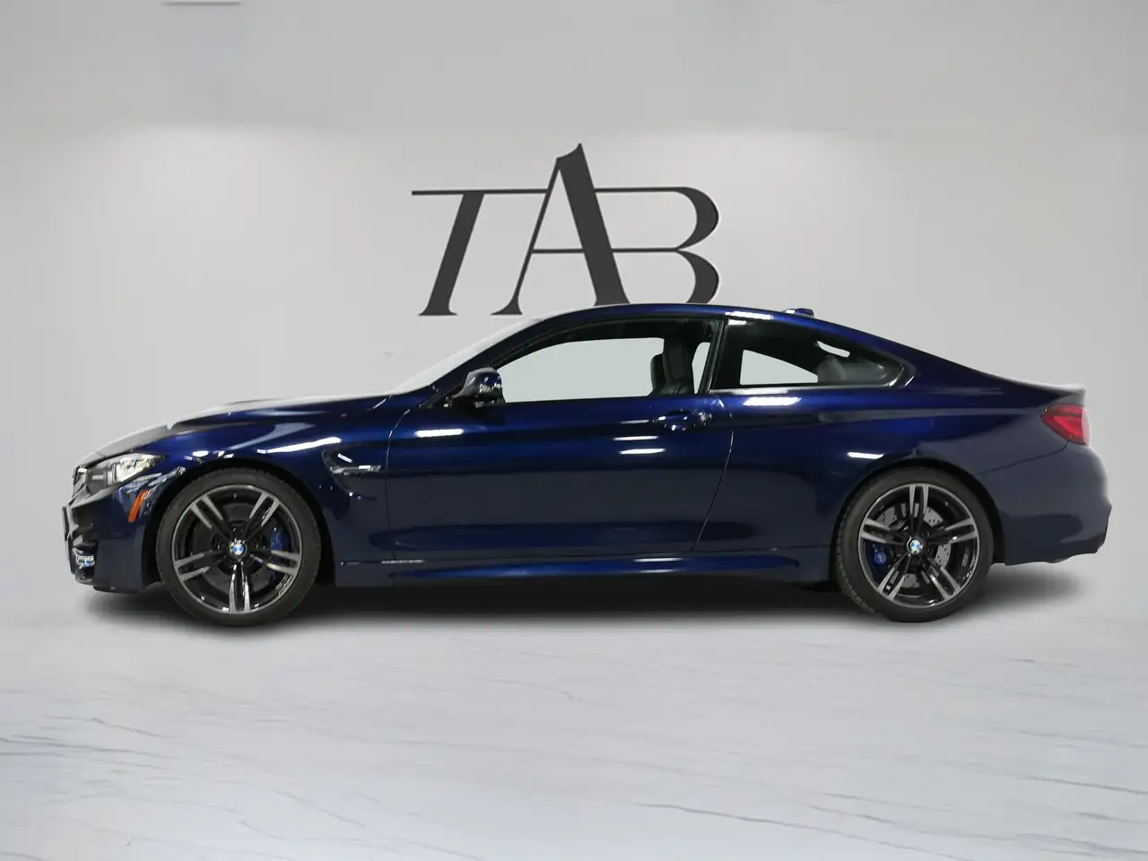 BMW M4 снимка BMW M4