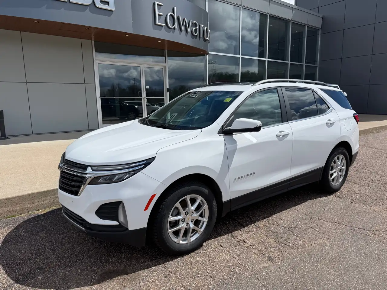 Chevrolet Equinox снимка Chevrolet Equinox
