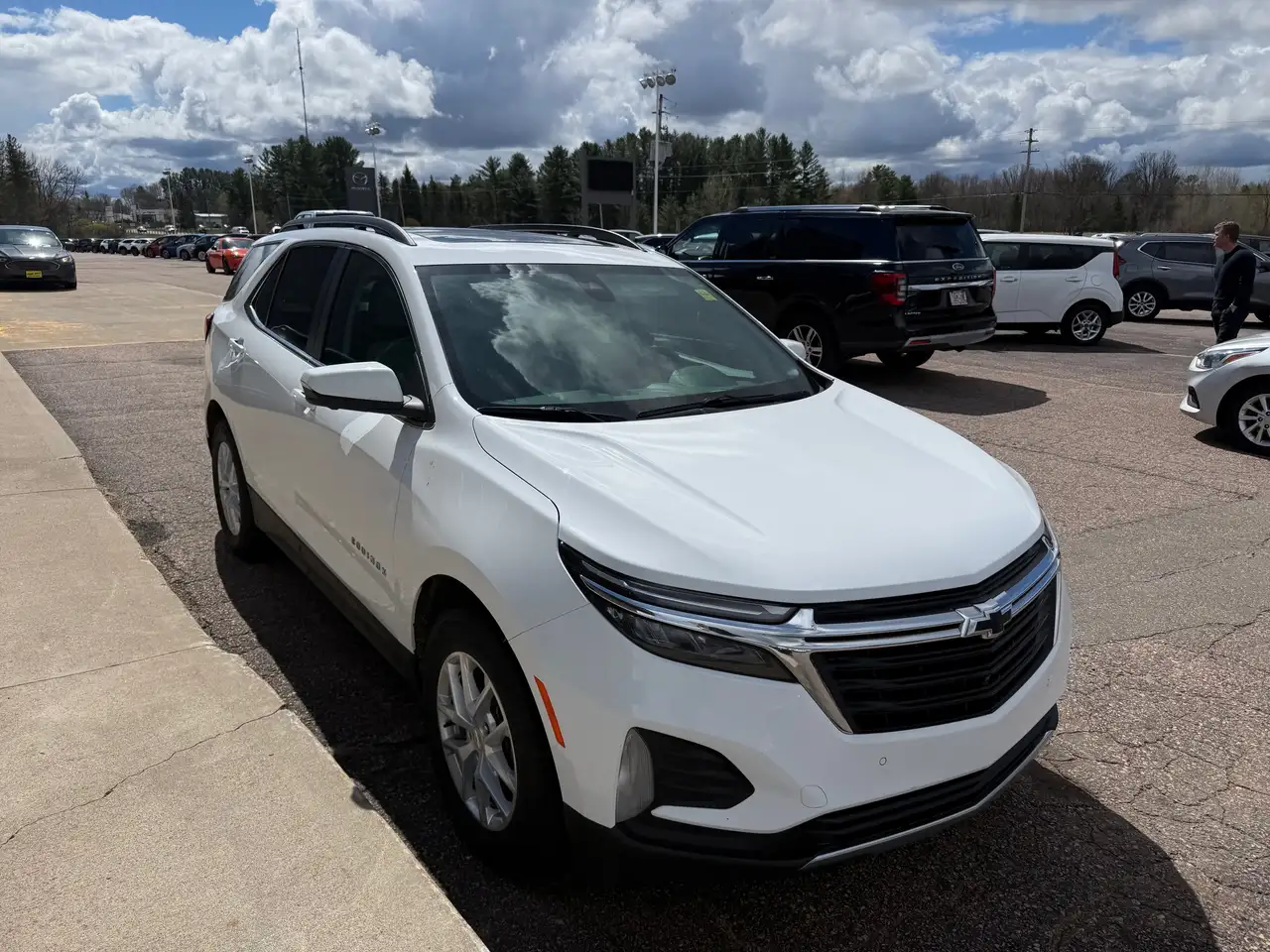 Chevrolet Equinox снимка Chevrolet Equinox
