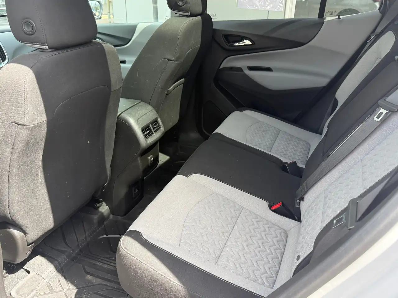 Chevrolet Equinox снимка Chevrolet Equinox