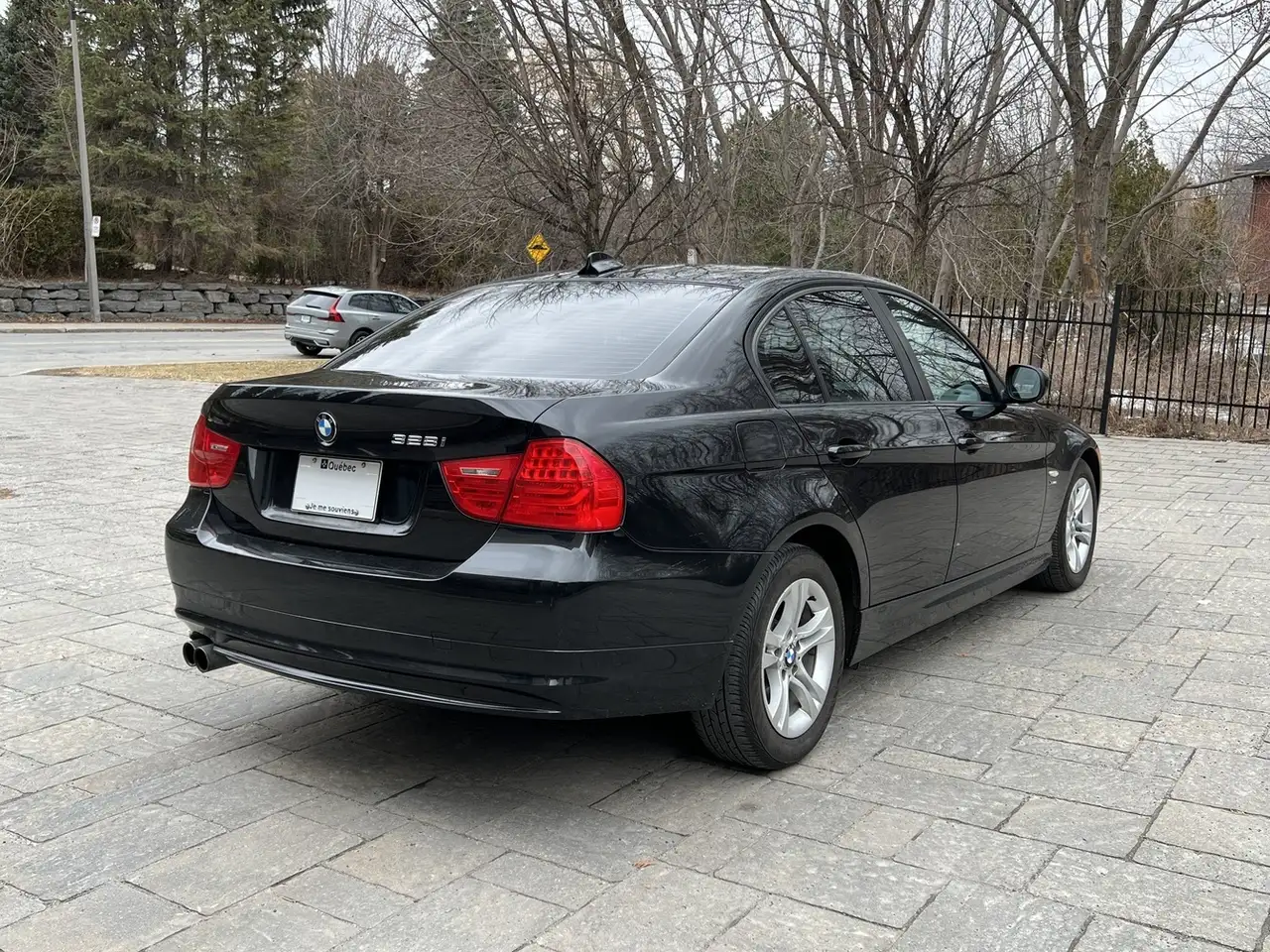 BMW 3 Series photo BMW 3 Series