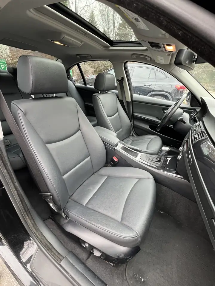 BMW 3 Series photo BMW 3 Series