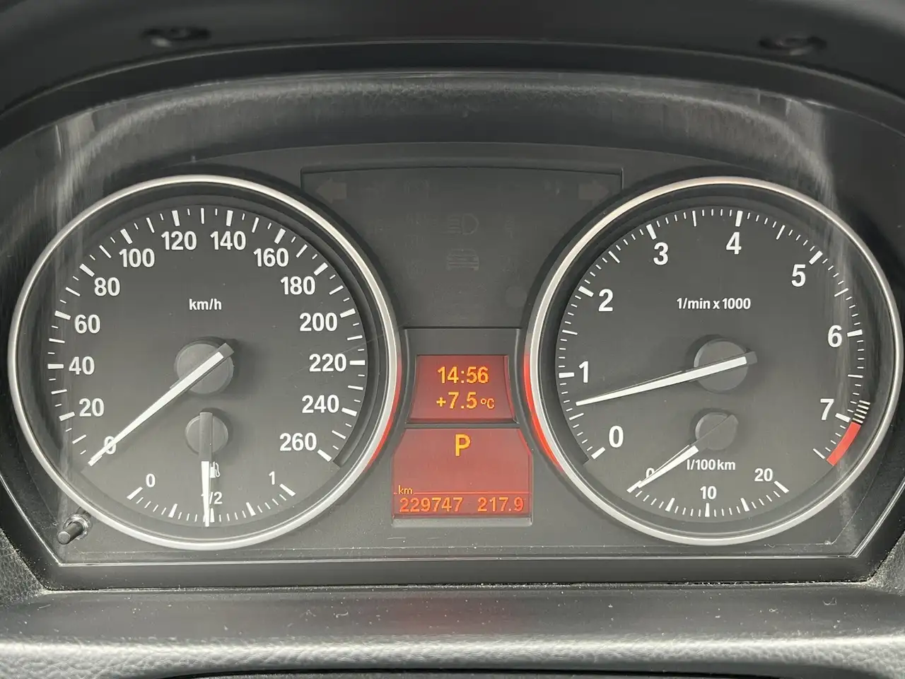 BMW 3 Series photo BMW 3 Series