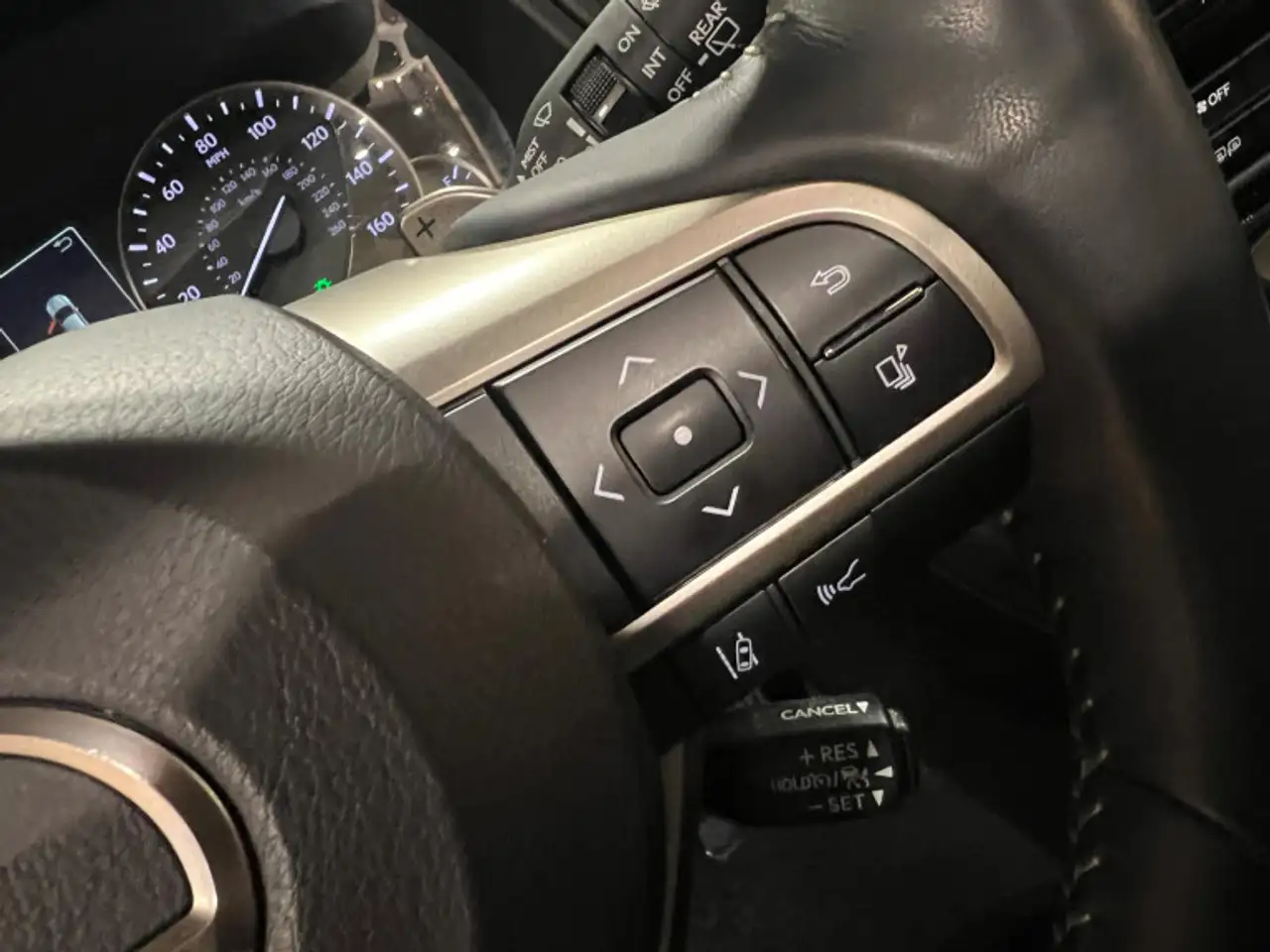 Lexus RX photo Lexus RX