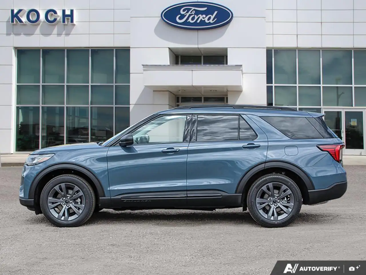 Ford Explorer photo Ford Explorer