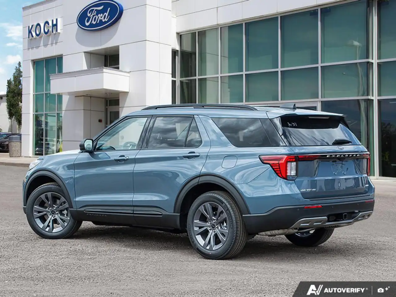 Ford Explorer photo Ford Explorer