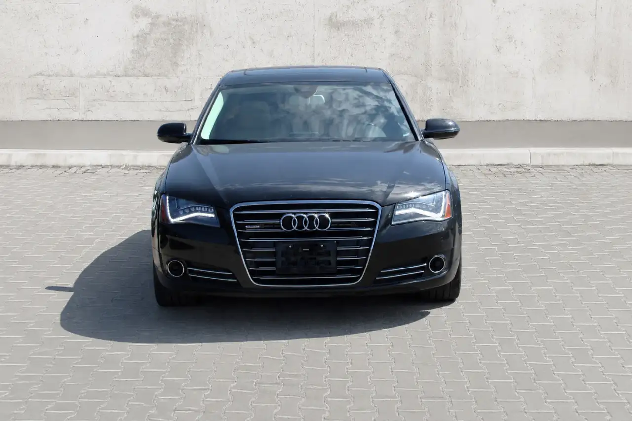 2012 Audi A8 photo 2012 Audi A8
