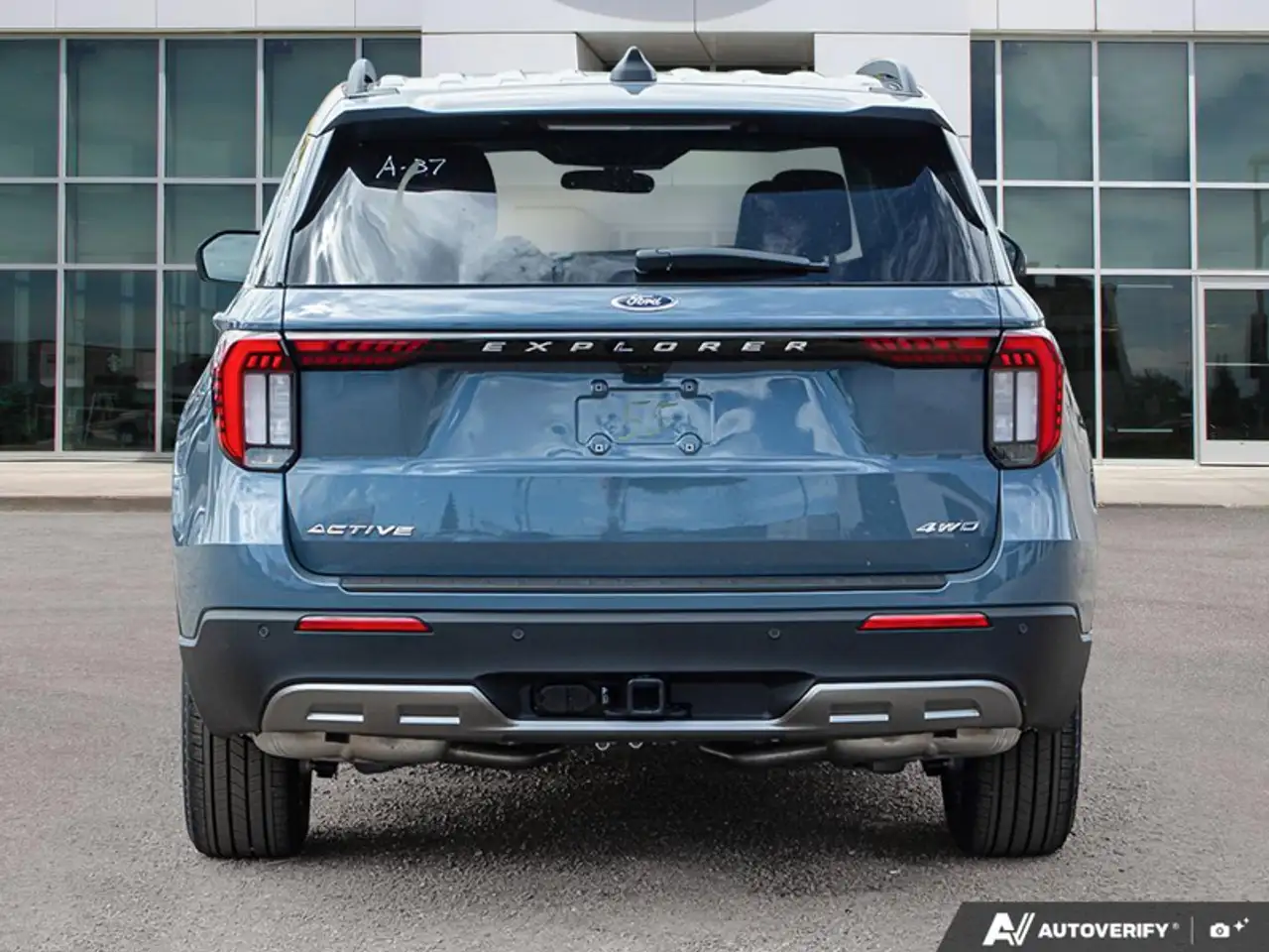Ford Explorer photo Ford Explorer