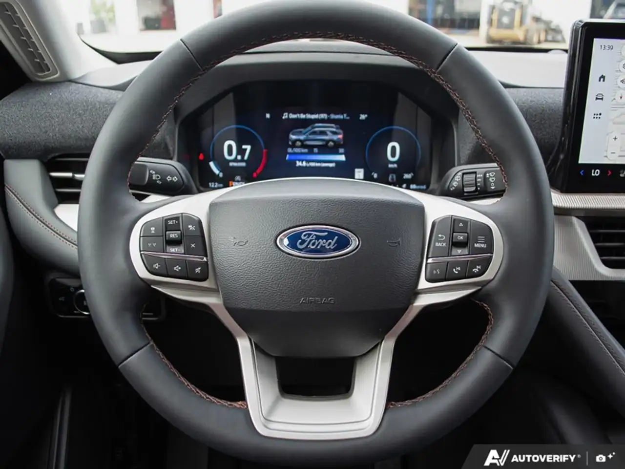 Ford Explorer photo Ford Explorer