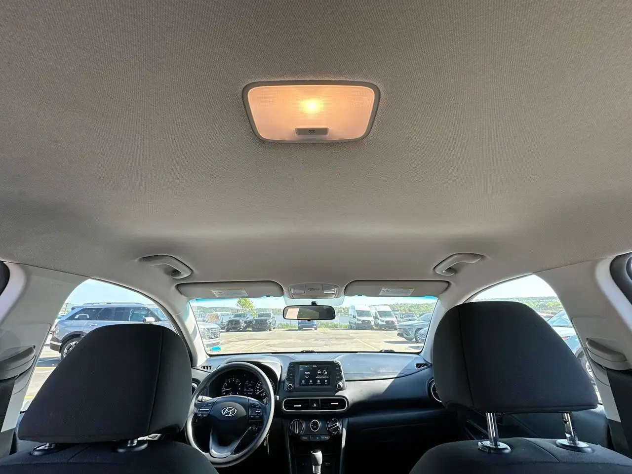 Hyundai KONA снимка Hyundai KONA