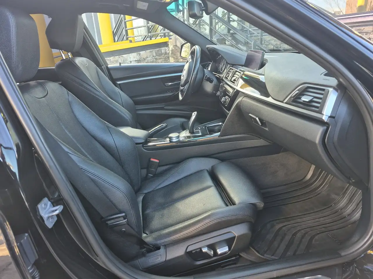 BMW 3 Series fotografie BMW 3 Series
