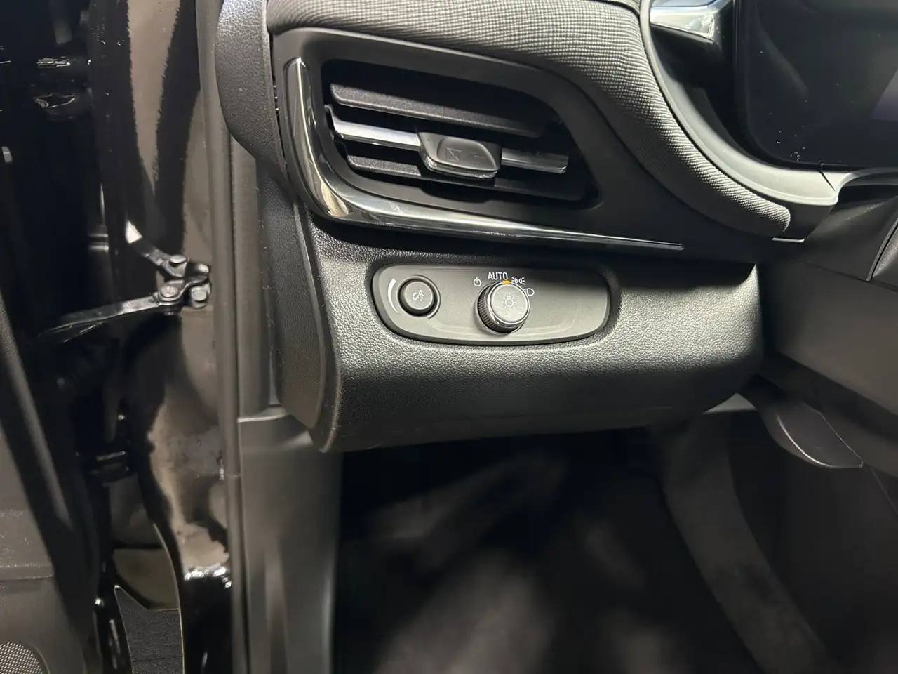 Buick Envista photo Buick Envista