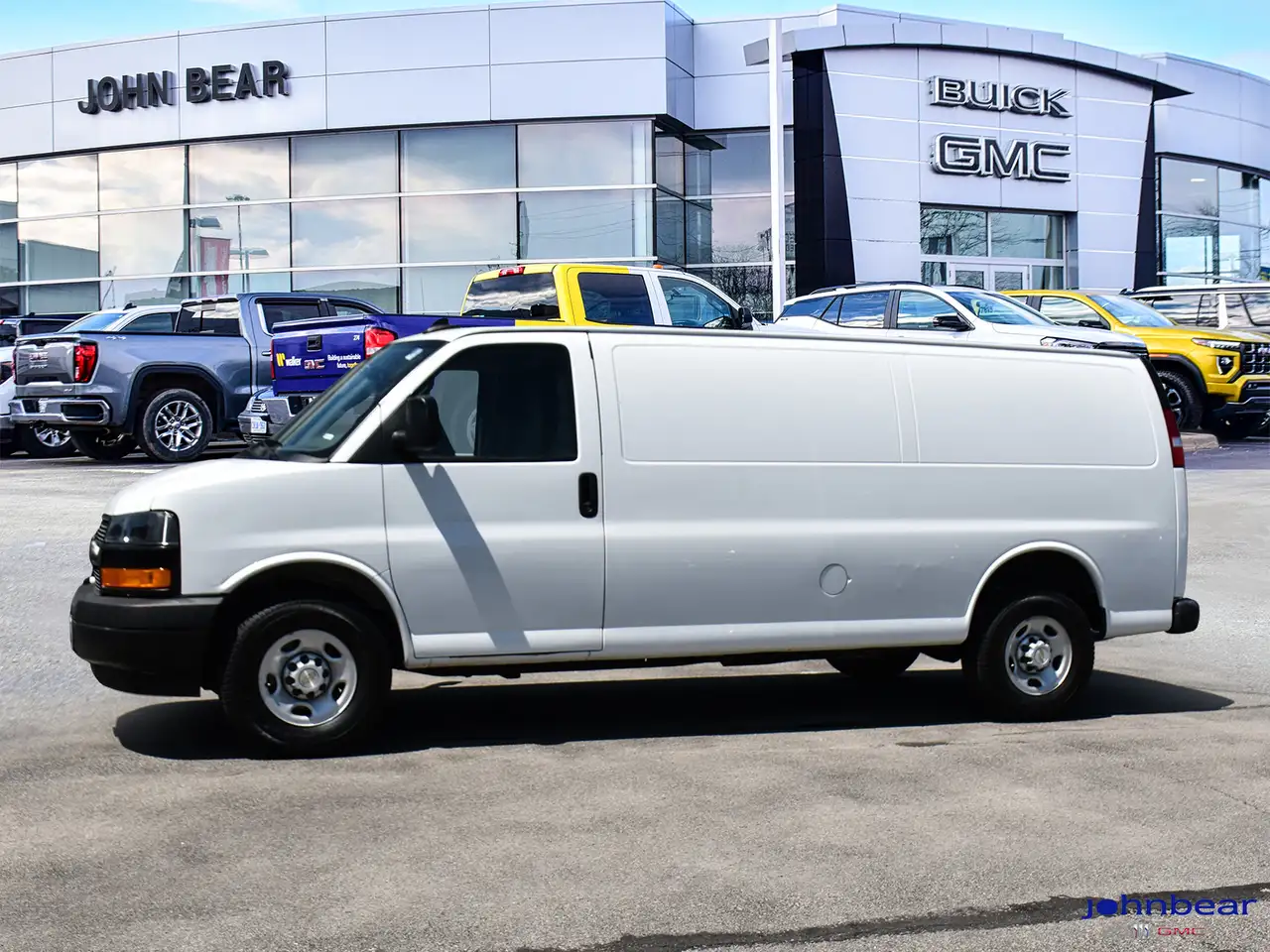 Chevrolet Express 2500 photo Chevrolet Express 2500