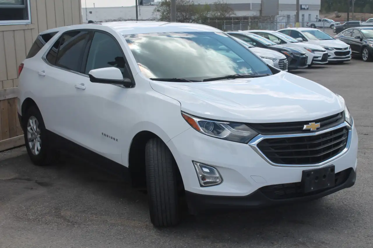 Chevrolet Equinox photo Chevrolet Equinox