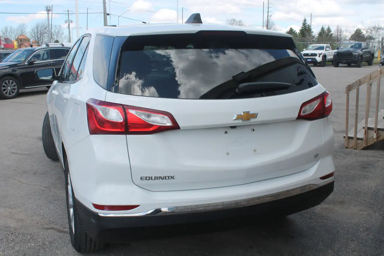 Chevrolet Equinox photo Chevrolet Equinox