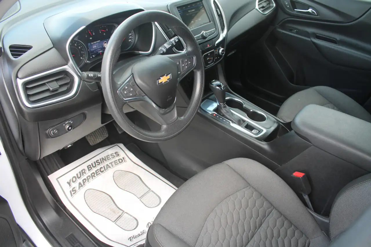 Chevrolet Equinox photo Chevrolet Equinox