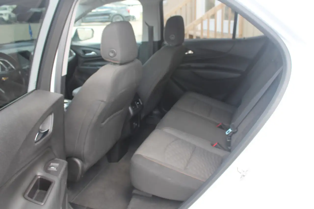 Chevrolet Equinox photo Chevrolet Equinox