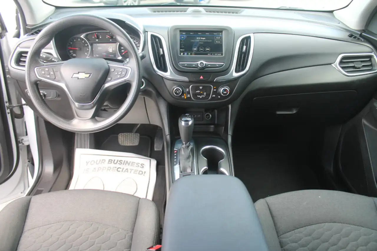 Chevrolet Equinox photo Chevrolet Equinox