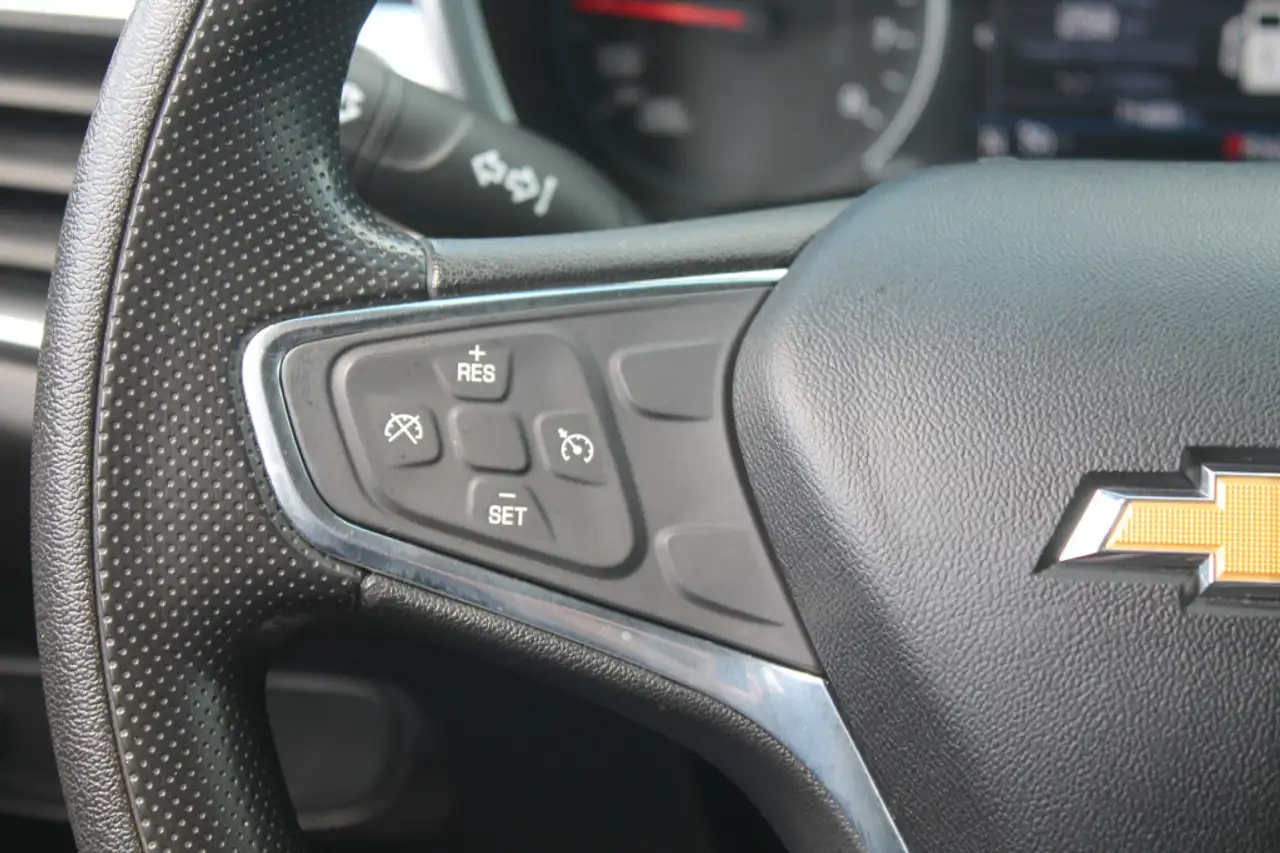 Chevrolet Equinox photo Chevrolet Equinox