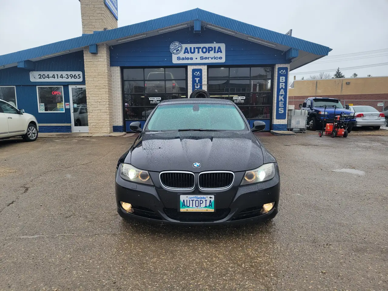 BMW 3 Series снимка BMW 3 Series