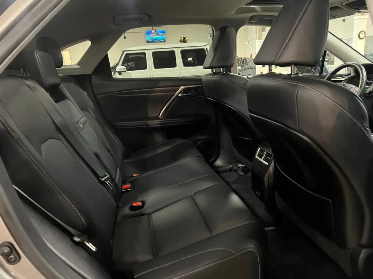 Lexus RX photo Lexus RX
