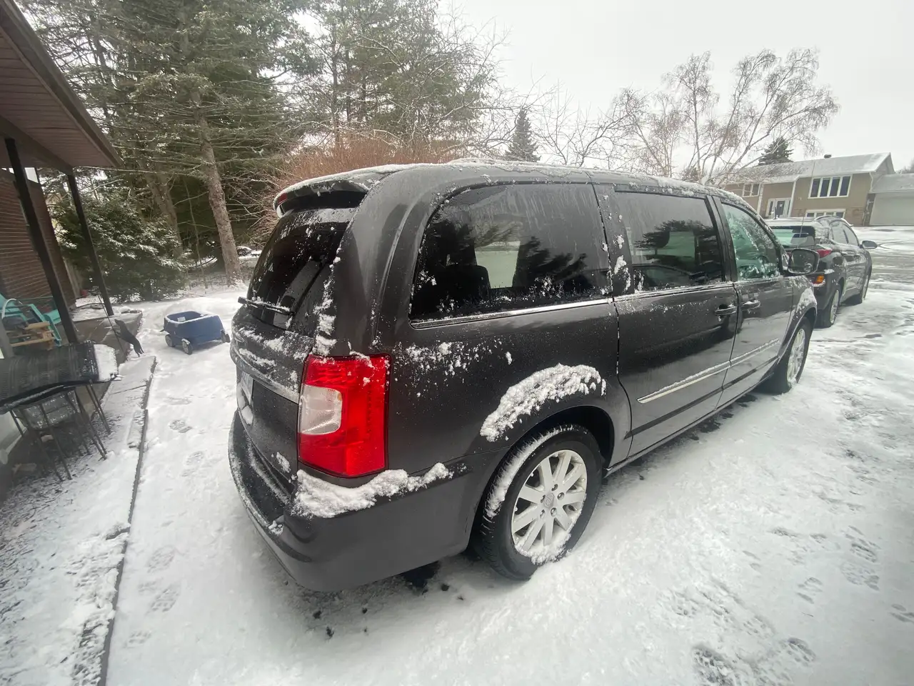 Chrysler Town & Country photo Chrysler Town & Country