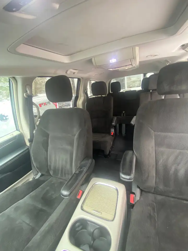 Chrysler Town & Country photo Chrysler Town & Country