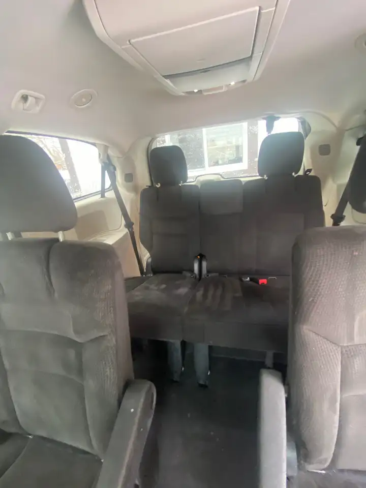 Chrysler Town & Country photo Chrysler Town & Country